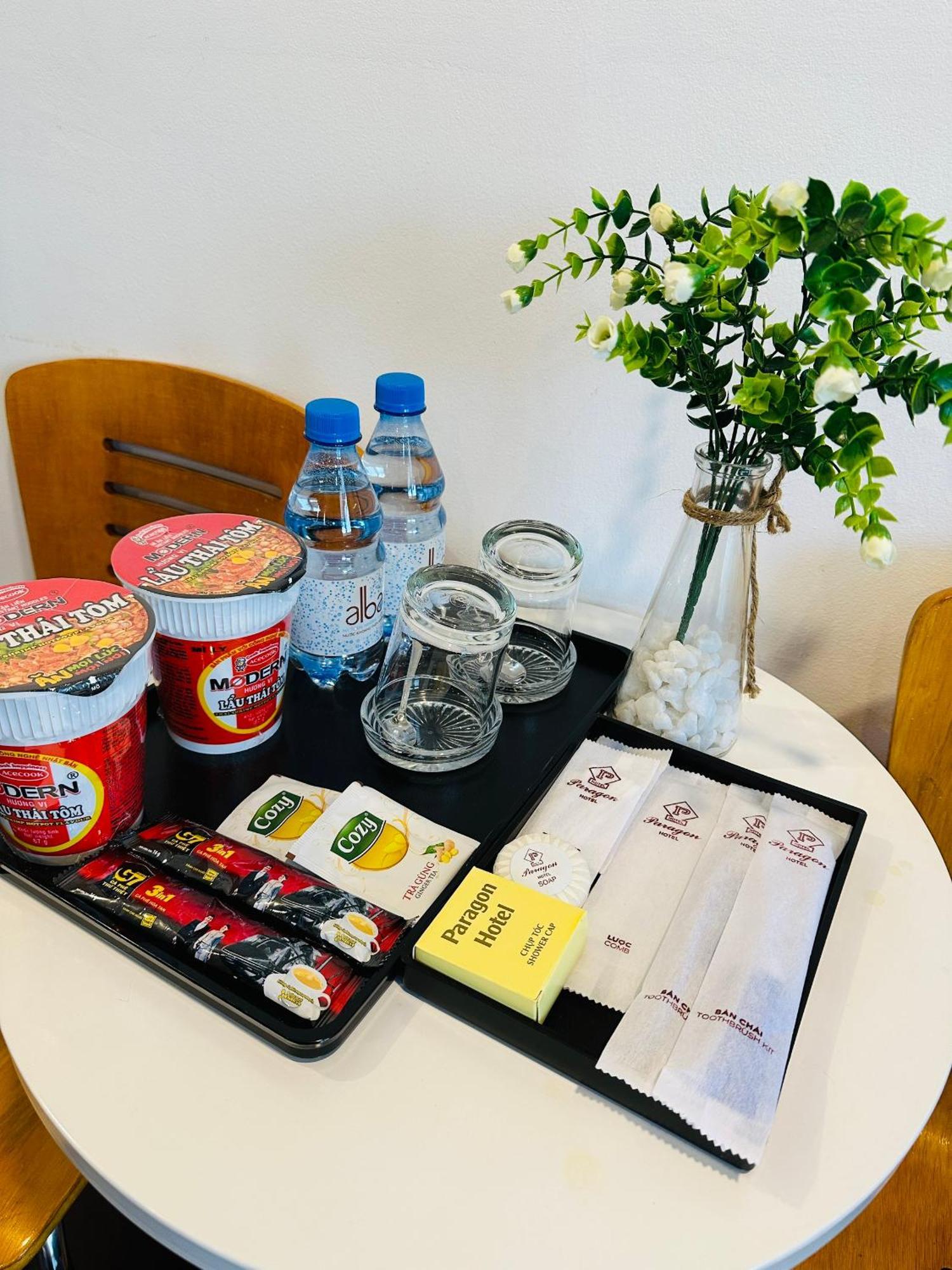 Khách sạn Paragon Pmh *
